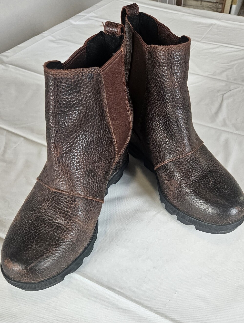 SOREL Womens Boots Size 8 Joan Of Artic II Wedge Boots Pull-on Brown Leather